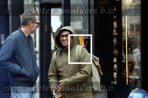 Amsterdam 24 maart 2026
Daniel Arends op de pc hooftstraat met een muts op