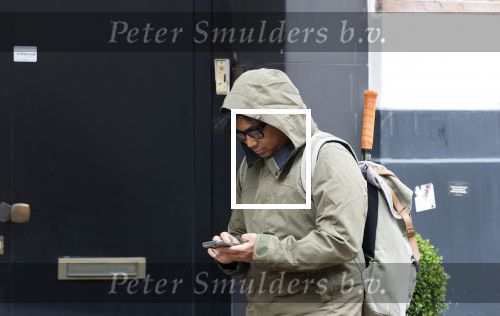 Amsterdam 24 maart 2026
Daniel Arends op de pc hooftstraat met een muts op