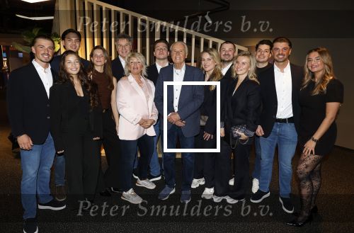 Leidschendam 25 maart 2025
De Bogaartjes hebben een feestje georganiseerd . Aanwezig  Rene Bogaart en zijn vrouw Sandra Bogaart .
Ook Don en Robin , Mitch en Robin Kim en Amisha Joe en Liv Pam en Finn en Opa Bogaart waren aanwezig .