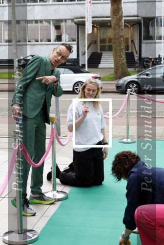 Den Haag 31 maart 2026
Koningin MÃ¡xima is aanwezig bij de viering van het 70-jarig jubileum van Oxfam Novib. De internationale humanitaire organisatie kijkt tijdens de viering vooruit naar de grote, wereldwijde uitdagingen van deze tijd. Koningin MÃ¡xima opent tijdens de bijeenkomst het nieuwe kantoor. Jan v Zanen en Wouter Kolff  ontvangen Maxima . Dolf Jansen