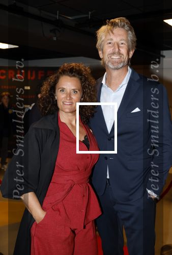 Amsterdam 21 maart 2026
Premiere docu over Johan Cruijff in de Johan Cruijff Arena . Edwin v d Sar met zijn vrouw Annemarie