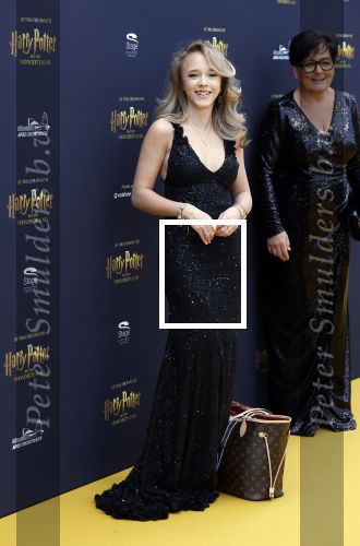 Scheveningen 14 maart 2026
Premiere Harry Potter in het afas circustheater. Emma Kok kwam met haar moeder