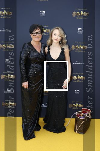 Scheveningen 14 maart 2026
Premiere Harry Potter in het afas circustheater. Emma Kok kwam met haar moeder