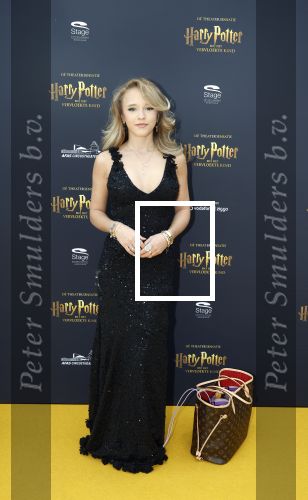 Scheveningen 14 maart 2026
Premiere Harry Potter in het afas circustheater. Emma Kok kwam met haar moeder