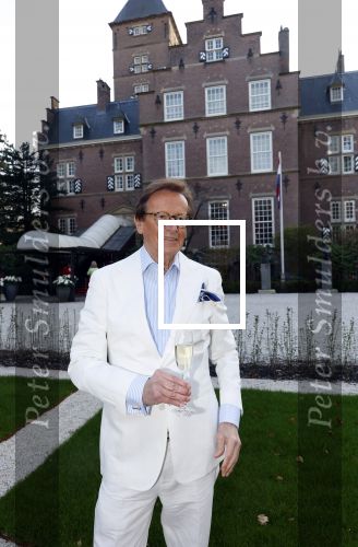 Wassenaar 19 maart 2026
Frank Jansen viert zijn 80 e verjaardag op kasteel Wittenburg .
