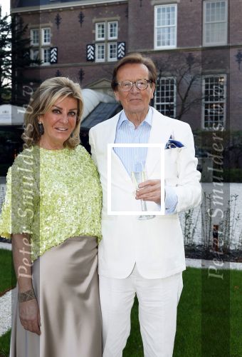 Wassenaar 19 maart 2026
Frank Jansen viert zijn 80 e verjaardag op kasteel Wittenburg . Frank Jansen en Gwenny