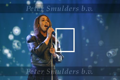 Amsterdam 27 maart 2026
Hans Klok kondigt Glennis Grace aan . Glennis gaat het komende jaar wekelijks optreden in the Harbour Club .