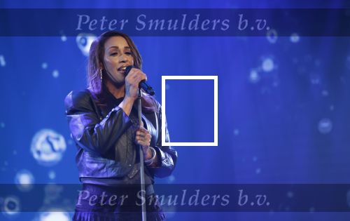 Amsterdam 27 maart 2026
Hans Klok kondigt Glennis Grace aan . Glennis gaat het komende jaar wekelijks optreden in the Harbour Club .