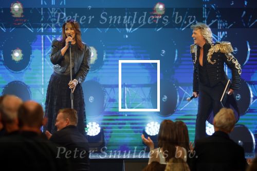 Amsterdam 27 maart 2026
Hans Klok kondigt Glennis Grace aan . Glennis gaat het komende jaar wekelijks optreden in the Harbour Club .