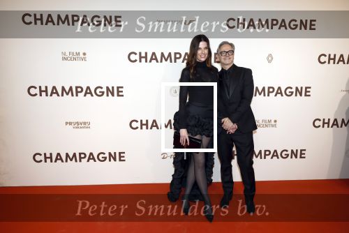 Amsterdam 16 maart 2026
Premiere Champagne met in de hoofdrollen Leo Alkemade Huub Stapel  en Guus Meeuwis . Guus Meeuwis met zijn vrouw Manon