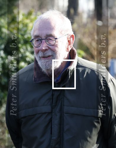 Amsterdam 1 maart 2026
Presentatie boek Lies Visschedijk bij de botanische tuin . Hans Dorrestijn reikte het eerste exemplaar uit .