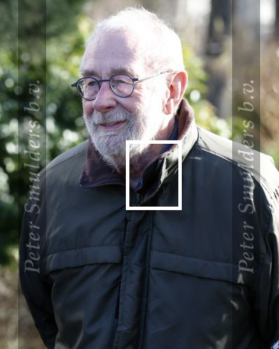 Amsterdam 1 maart 2026
Presentatie boek Lies Visschedijk bij de botanische tuin . Hans Dorrestijn reikte het eerste exemplaar uit .