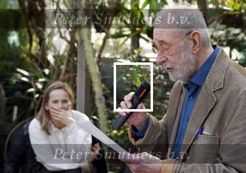Amsterdam 1 maart 2026
Presentatie boek Lies Visschedijk bij de botanische tuin . Hans Dorrestijn reikte het eerste exemplaar uit .