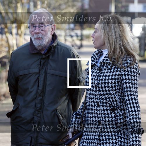 Amsterdam 1 maart 2026
Presentatie boek Lies Visschedijk bij de botanische tuin . Hans Dorrestijn reikte het eerste exemplaar uit . Hans Dorrestijn met zijn PA Daniela Titocci