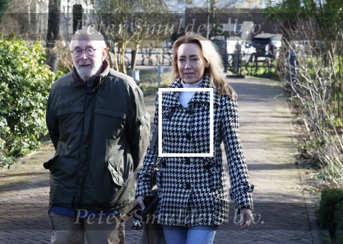 Amsterdam 1 maart 2026
Presentatie boek Lies Visschedijk bij de botanische tuin . Hans Dorrestijn reikte het eerste exemplaar uit . Hans Dorrestijn met zijn PA Daniela Titocci