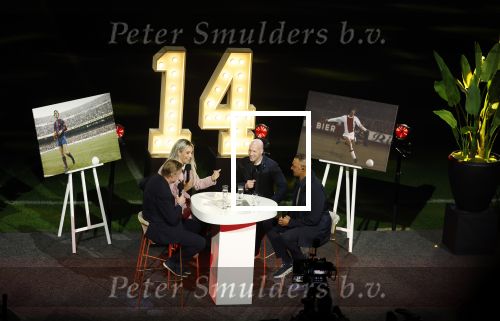 Amsterdam 21 maart 2026
Premiere docu over Johan Cruijff in de Johan Cruijff Arena .  Helene Hendriks interviewt Jordy Cruijff Ronald Koeman en Ruud Gullit