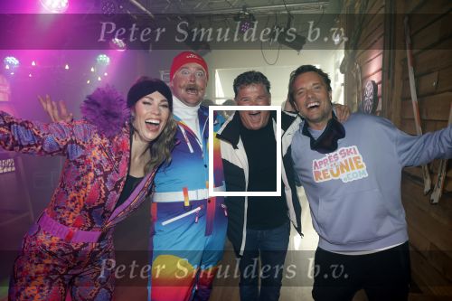 Zoetermeer 6 maart 2026
Bas Smit tijdens de opnames voor een promovideo in SnowWorld. De BN\'er kondigde samen met Wolter Kroes en Wilfred Genee een nieuw evenement aan in de Brabanthallen met de naam Apres ski reunie . Hiske Bongaarts Toni Tiefschnee Wolter Kroes en Bas Smit