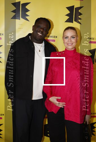 Amsterdam 2 maart 2026
Boekpresentatie Splinter Chabot in de stadsschouwburg van Amsterdam. Iris de Graaf zwanger met partner Tony Boakye