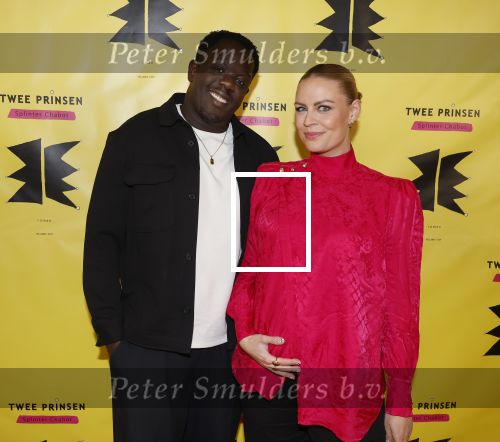 Amsterdam 2 maart 2026
Boekpresentatie Splinter Chabot in de stadsschouwburg van Amsterdam. Iris de Graaf zwanger met partner Tony Boakye
