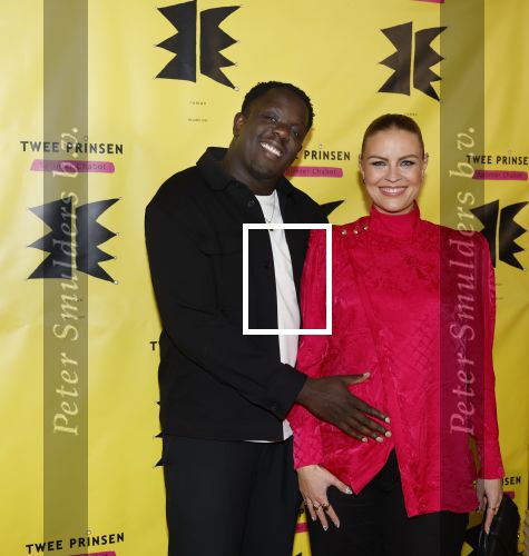 Amsterdam 2 maart 2026
Boekpresentatie Splinter Chabot in de stadsschouwburg van Amsterdam. Iris de Graaf zwanger met partner Tony Boakye