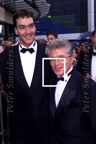 Scheveningen 21 oktober 2001

Premiere Aida.

Jacques d Ancona met vriend

Peter Smulders bv