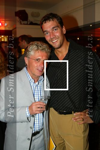 Amsterdam 22 september 2003

Premiere in de wolken met Johnny Kraaykamp jr en laus steenbeeke in het nieuwe de la mar theater
Jacques d ancona met vriend hans


Peter Smulders bv
