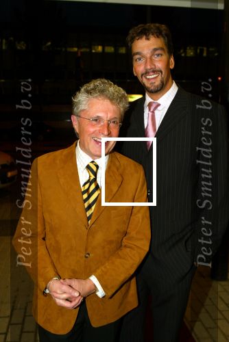 Tilburg 13 oktober 2003

Premiere kunt u mij de weg naar hamelen vertellen...

jacques d ancona met vriend

Peter Smulders bv