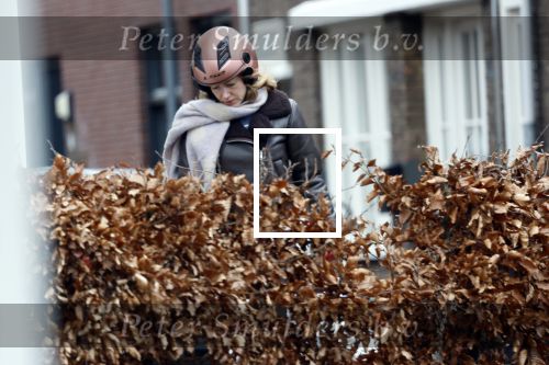 Hilversum 28 februari 2026
Jamie Kazan komt met scooter aan bij huis van Steven kazan . Daarna gaat ze boodschappen ndoen en komt ze ook weer terug.