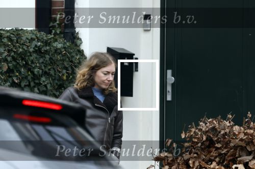 Hilversum 28 februari 2026
Jamie Kazan komt met scooter aan bij huis van Steven kazan . Daarna gaat ze boodschappen ndoen en komt ze ook weer terug.