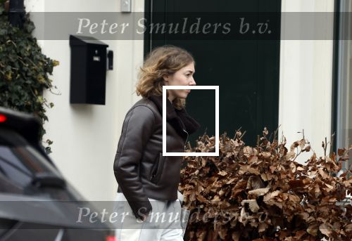 Hilversum 28 februari 2026
Jamie Kazan komt met scooter aan bij huis van Steven kazan . Daarna gaat ze boodschappen ndoen en komt ze ook weer terug.