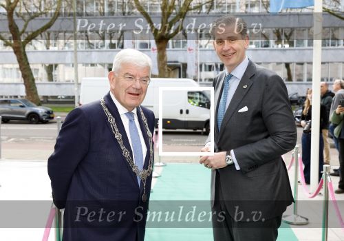 Den Haag 31 maart 2026
Koningin MÃ¡xima is aanwezig bij de viering van het 70-jarig jubileum van Oxfam Novib. De internationale humanitaire organisatie kijkt tijdens de viering vooruit naar de grote, wereldwijde uitdagingen van deze tijd. Koningin MÃ¡xima opent tijdens de bijeenkomst het nieuwe kantoor. Jan v Zanen en Wouter Kolff  ontvangen Maxima