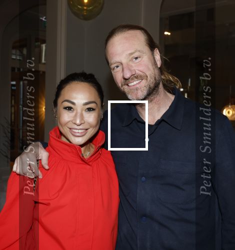 Amsterdam 8 maart 2026
Boek presentatie Yesim Candan in het college Hotel. Janine Kho met partner Bas Jonker