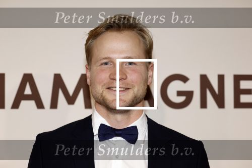 Amsterdam 16 maart 2026
Premiere Champagne met in de hoofdrollen Leo Alkemade Huub Stapel  en Guus Meeuwis . Kalvijn