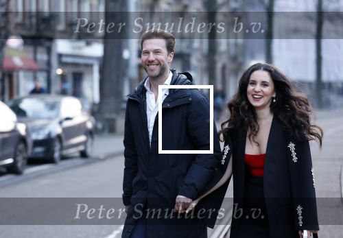 Amsterdam 8 maart 2026
Karsu DÃ¶nmez en haar man  Mike Schrama zijn bij de boekpresentatie van Yesim Candan geweest