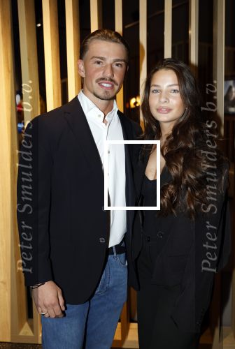 Leidschendam 25 maart 2025
De Bogaartjes hebben een feestje georganiseerd . Aanwezig  Rene Bogaart en zijn vrouw Sandra Bogaart .
Ook Don en Robin , Mitch en Robin Kim en Amisha Joe en Liv Pam en Finn en Opa Bogaart waren aanwezig .