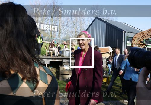 Utrecht 19 maart 2026
 Koningin MÃ¡xima is samen met de minister van Klimaat & Groene Groei, Stientje van Veldhoven, in Utrecht in het kader van de start van de elfde Week van de Circulaire Economie. Tijdens deze week laten pioniers, bedrijven, onderzoekers en overheden in Nederland zien hoe circulair innoveren en ondernemen in de praktijk werkt