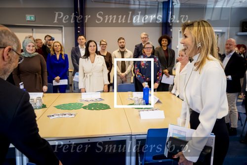 Rotterdam, 25 bFebruari 2026
Koningin Maxima bezoekt Gemeenschapscentrum Bloemhof om te praten over financiele Gezondheid
Maxima is erevoorzitter van de stichting Financiele Gezondheid Nederland
