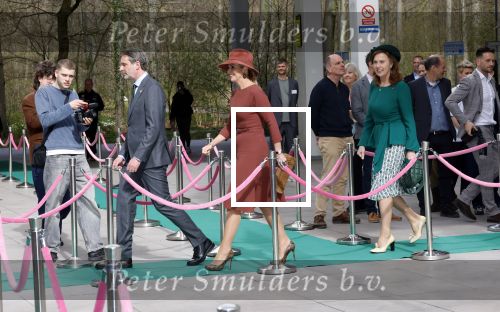 Den Haag 31 maart 2026
Koningin MÃ¡xima is aanwezig bij de viering van het 70-jarig jubileum van Oxfam Novib. De internationale humanitaire organisatie kijkt tijdens de viering vooruit naar de grote, wereldwijde uitdagingen van deze tijd. Koningin MÃ¡xima opent tijdens de bijeenkomst het nieuwe kantoor. Jan v Zanen en Wouter Kolff  ontvangen Maxima