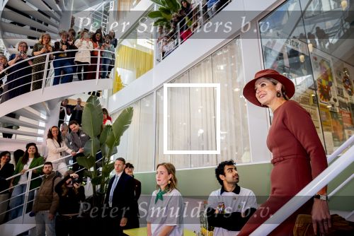 Den Haag 31 maart 2026
Koningin MÃ¡xima is aanwezig bij de viering van het 70-jarig jubileum van Oxfam Novib. De internationale humanitaire organisatie kijkt tijdens de viering vooruit naar de grote, wereldwijde uitdagingen van deze tijd. Koningin MÃ¡xima opent tijdens de bijeenkomst het nieuwe kantoor. Jan v Zanen en Wouter Kolff  ontvangen Maxima . Dolf Jansen
