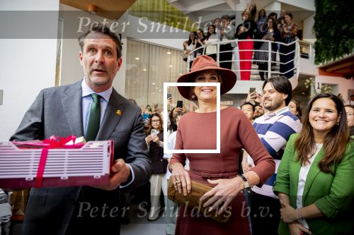 Den Haag 31 maart 2026
Koningin MÃ¡xima is aanwezig bij de viering van het 70-jarig jubileum van Oxfam Novib. De internationale humanitaire organisatie kijkt tijdens de viering vooruit naar de grote, wereldwijde uitdagingen van deze tijd. Koningin MÃ¡xima opent tijdens de bijeenkomst het nieuwe kantoor. Jan v Zanen en Wouter Kolff  ontvangen Maxima . Dolf Jansen