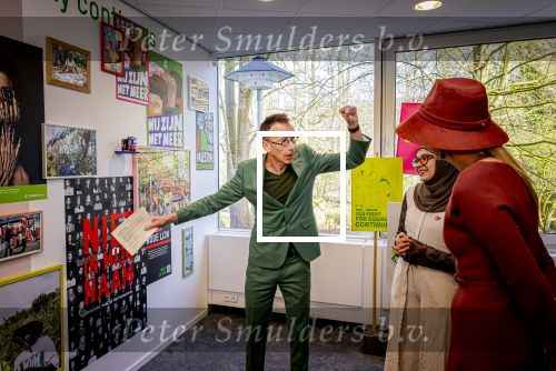 Den Haag 31 maart 2026
Koningin MÃ¡xima is aanwezig bij de viering van het 70-jarig jubileum van Oxfam Novib. De internationale humanitaire organisatie kijkt tijdens de viering vooruit naar de grote, wereldwijde uitdagingen van deze tijd. Koningin MÃ¡xima opent tijdens de bijeenkomst het nieuwe kantoor. Jan v Zanen en Wouter Kolff  ontvangen Maxima . Dolf Jansen