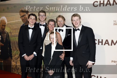 Amsterdam 16 maart 2026
Premiere Champagne met in de hoofdrollen Leo Alkemade Huub Stapel  en Guus Meeuwis . Leo Alkemade met vrouw en kinderen