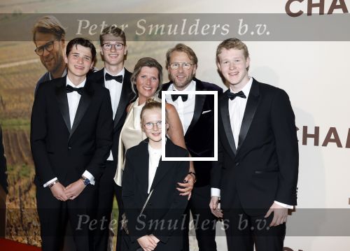 Amsterdam 16 maart 2026
Premiere Champagne met in de hoofdrollen Leo Alkemade Huub Stapel  en Guus Meeuwis . Leo Alkemade met vrouw en kinderen