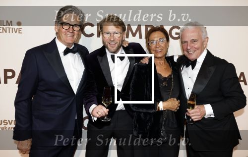 Amsterdam 16 maart 2026
Premiere Champagne met in de hoofdrollen Leo Alkemade Huub Stapel  en Guus Meeuwis . Leo Alkemade met Huub Stapel Leo v Vliet en zijn vrouw