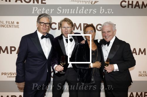 Amsterdam 16 maart 2026
Premiere Champagne met in de hoofdrollen Leo Alkemade Huub Stapel  en Guus Meeuwis . Leo Alkemade met Huub Stapel Leo v Vliet en zijn vrouw