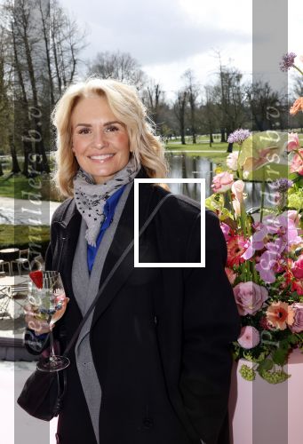 Amsterdam 26 maart 2026
Presentatie Nicolette v Dam in het Vondelcafe . Leontine Ruiters