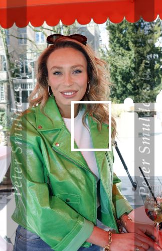 Amsterdam 26 maart 2026
Presentatie Nicolette v Dam in het Vondelcafe . Loiza lamers