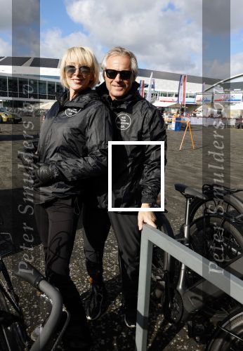 Heerenveen 29 maart 2026
De 10e hollandse 100 in Thialf georganiseerd door oa Prins Bernhard . Zijn moeder Prinses Margriet deed het startschot. Monique des Bouvrie en Otto klein