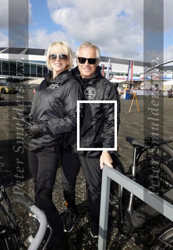 Heerenveen 29 maart 2026
De 10e hollandse 100 in Thialf georganiseerd door oa Prins Bernhard . Zijn moeder Prinses Margriet deed het startschot. Monique des Bouvrie en Otto klein