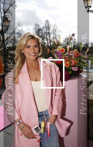 Amsterdam 26 maart 2026
Presentatie Nicolette v Dam in het Vondelcafe .